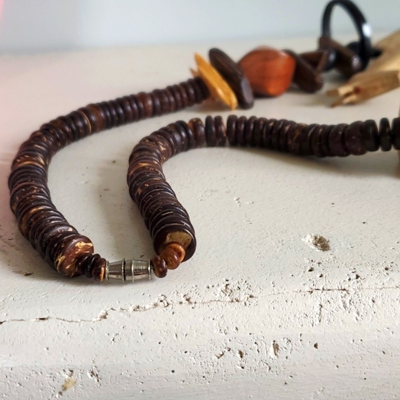 Vintage Wooden Hand Crafted Safari Necklace - Picture 5 of 8